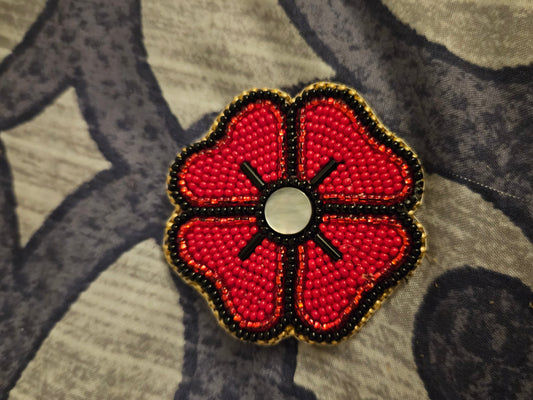 Beaded Poppy - Black Lip Pearl with Gold Edging